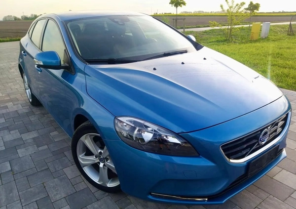 Volvo V40 cena 38900 przebieg: 171000, rok produkcji 2015 z Strzelce Opolskie małe 781